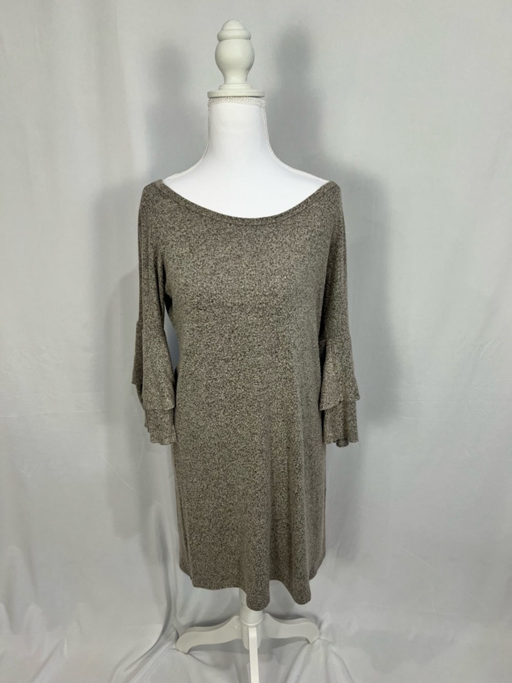 C Gray Knit Ruffle-Sleeve Long-Sleeve Dress Women’s Small